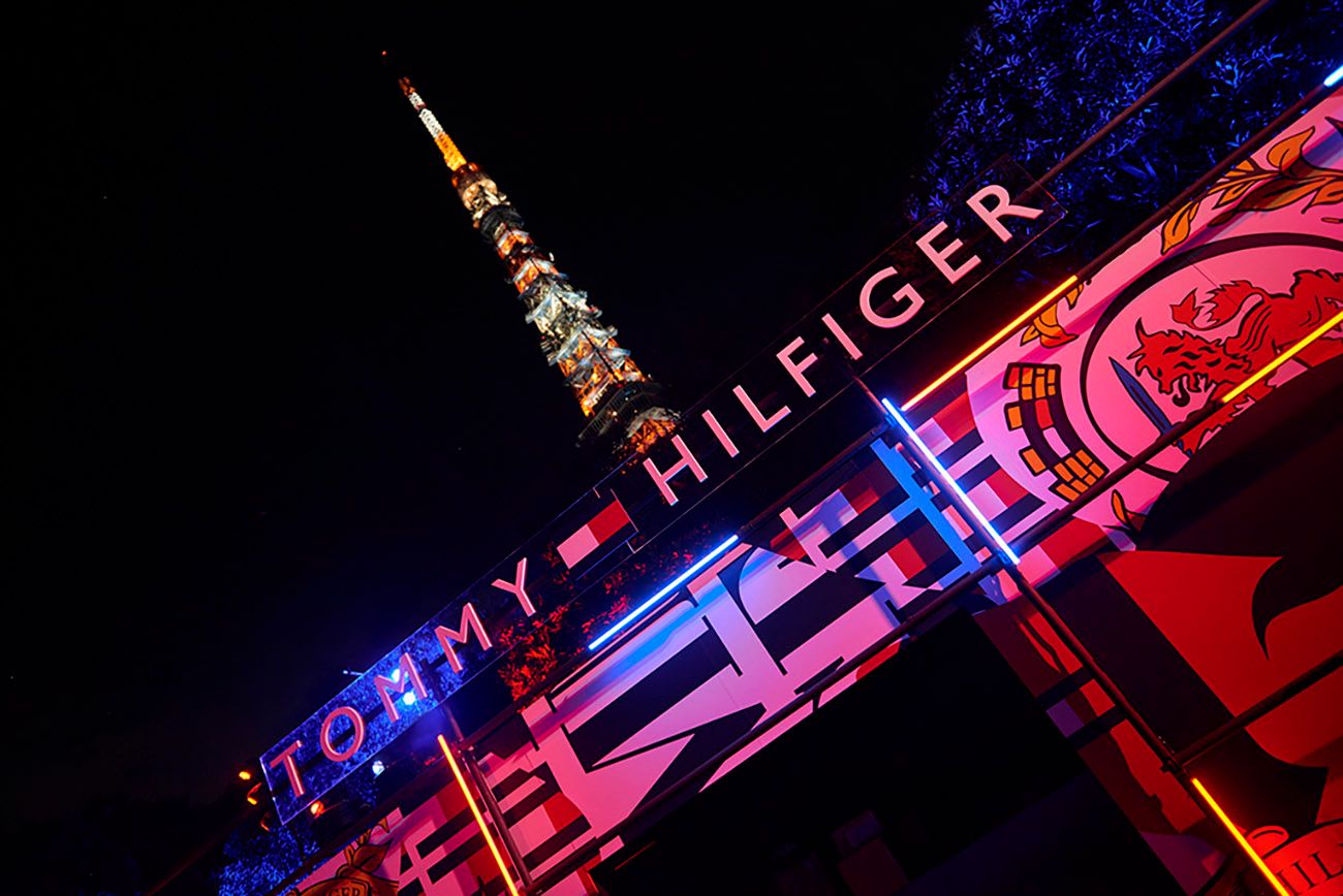TOMMY HILFIGER | Gallery Image
