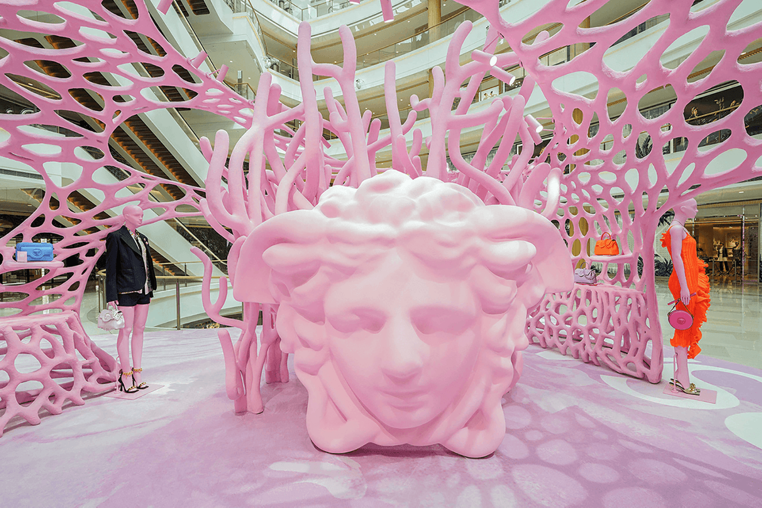 VERSACE | Gallery Image