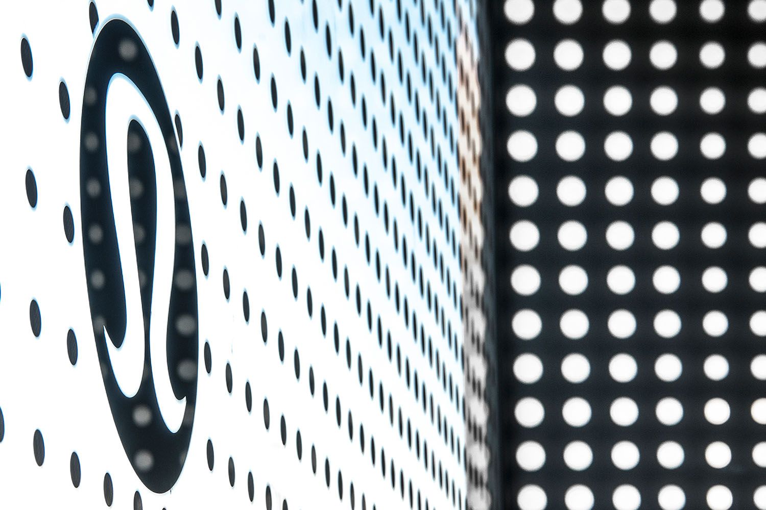 LULULEMON | Gallery Image