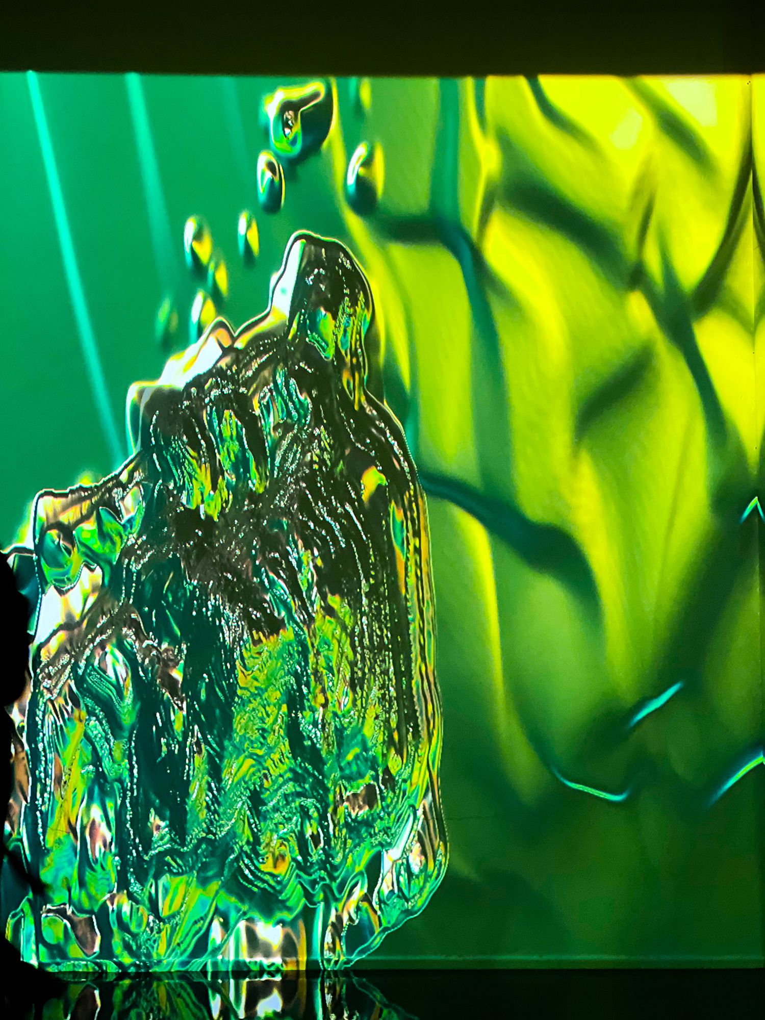 LA MER | Gallery Image
