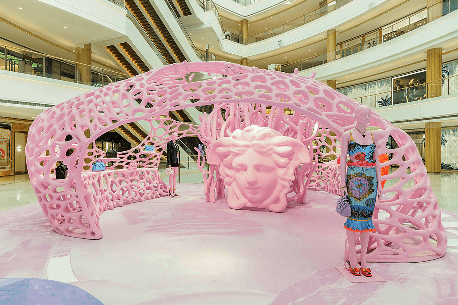 VERSACE | Gallery Image